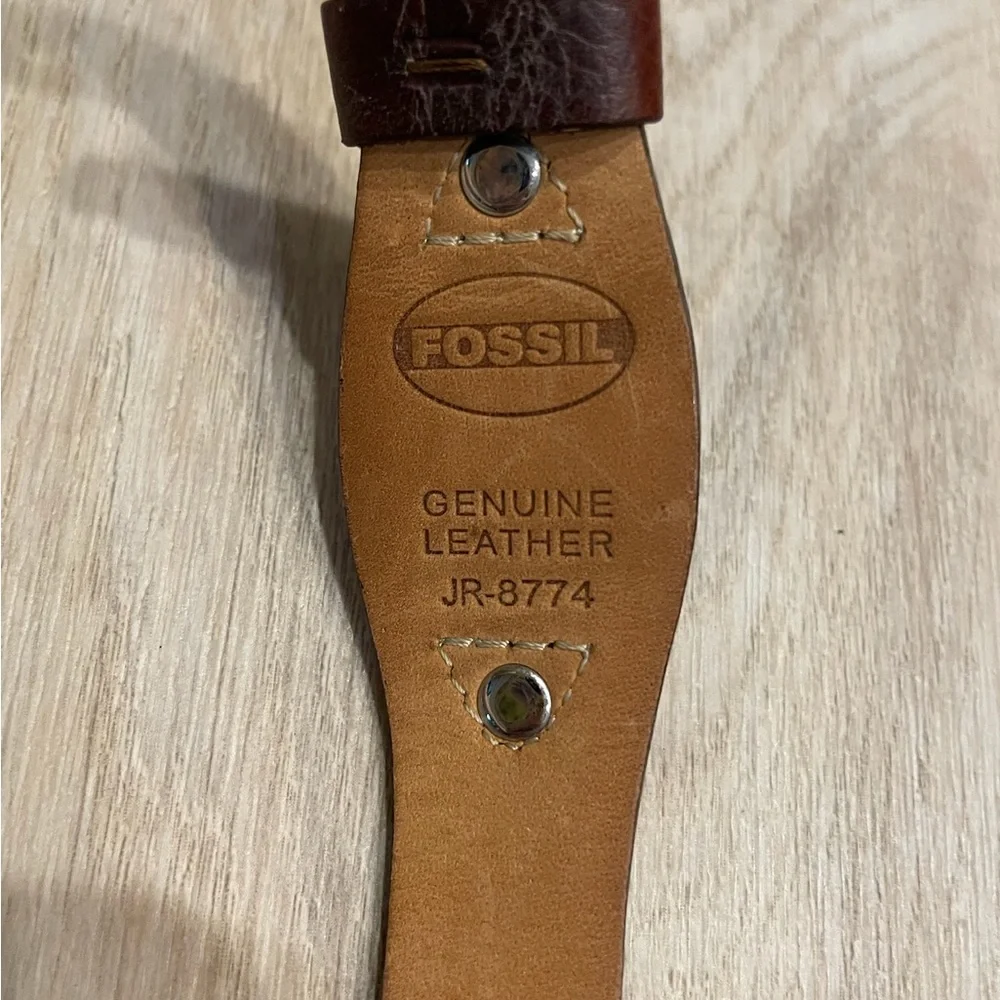 Fossil Women's Watch with Brown Leather Strap - Picture 3 of 5